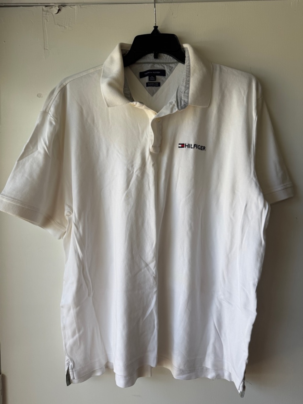 Tommy Hilfiger Men’s White Polo with Small Flag Logo